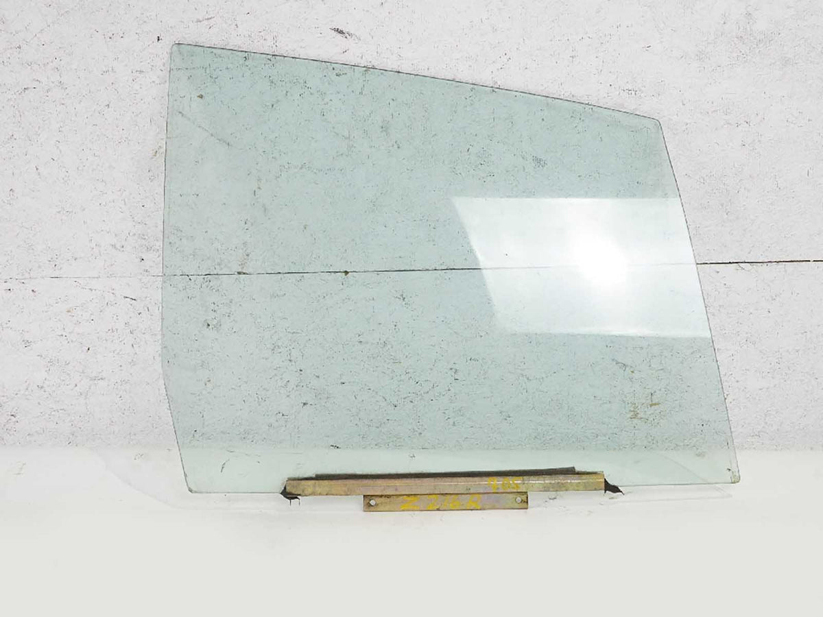 1976 - 1991 Jaguar XJS HE Coupe Glass Door Window Front Passenger FD04037GT OEM