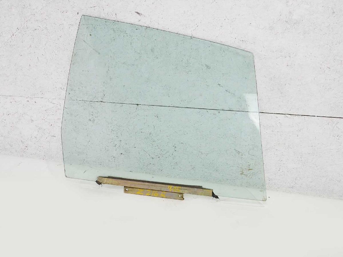 1976 - 1991 Jaguar XJS HE Coupe Glass Door Window Front Passenger FD04037GT OEM