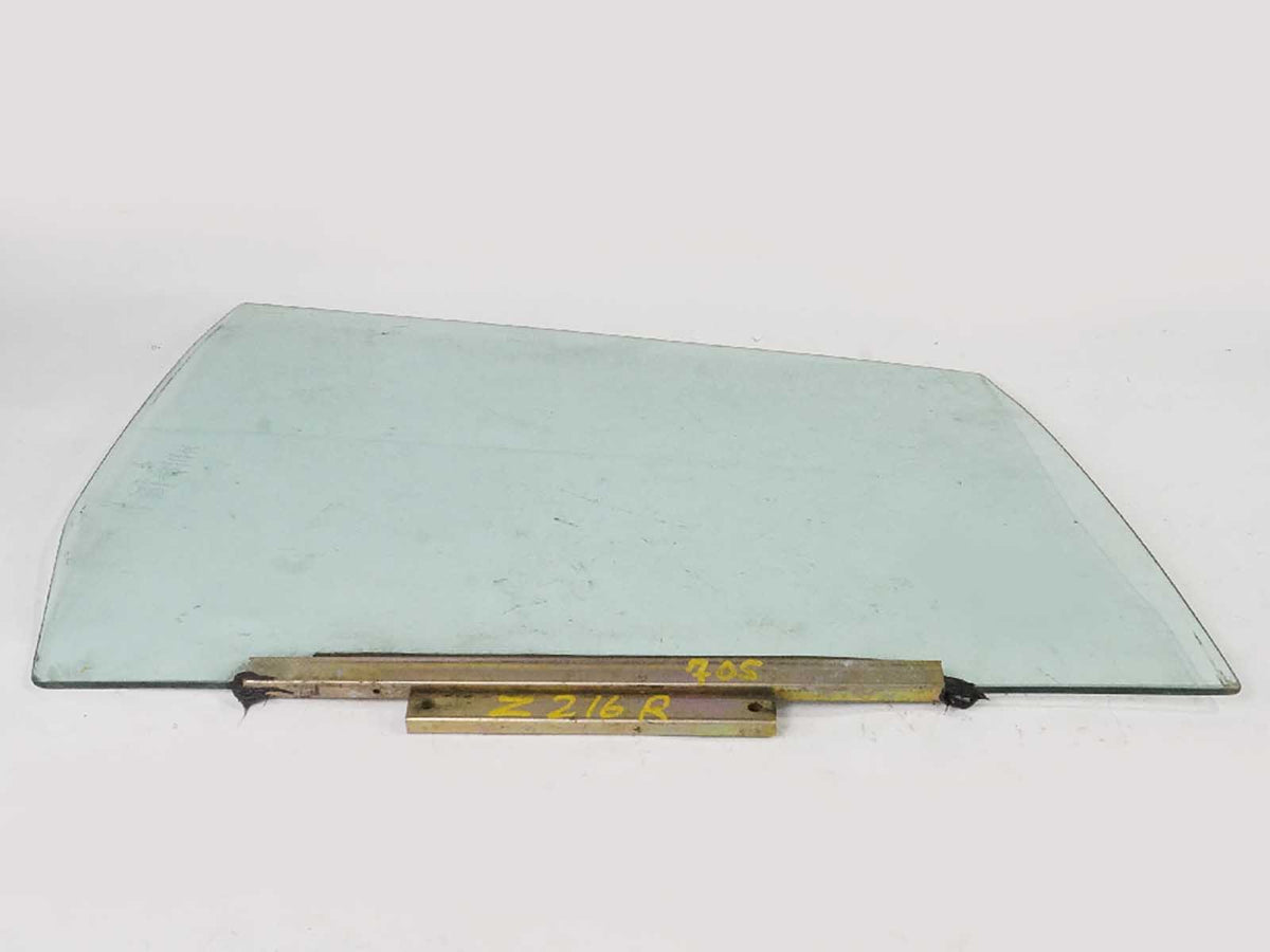 1976 - 1991 Jaguar XJS HE Coupe Glass Door Window Front Passenger FD04037GT OEM