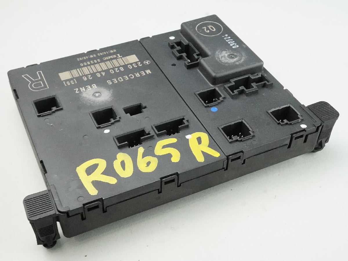 2003 - 2012 Mercedes Benz Sl Class R230 Door Control Module Right Front OEM