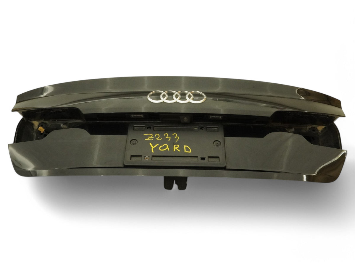 17-19 Audi A4 B9 Trunk Tailgate Integrated Spoiler w/ Camera Rearview 8W5827025F