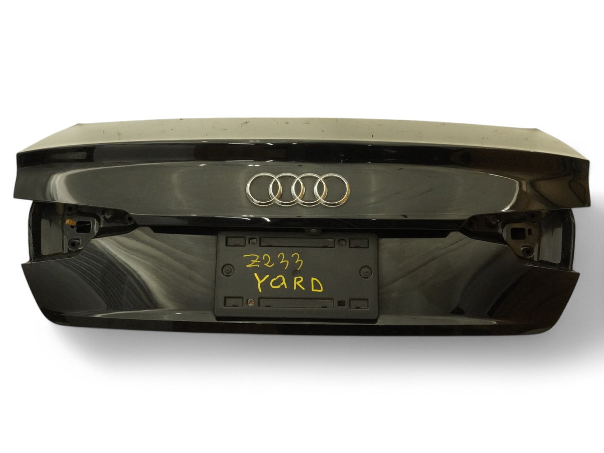 17-19 Audi A4 B9 Trunk Tailgate Integrated Spoiler w/ Camera Rearview 8W5827025F