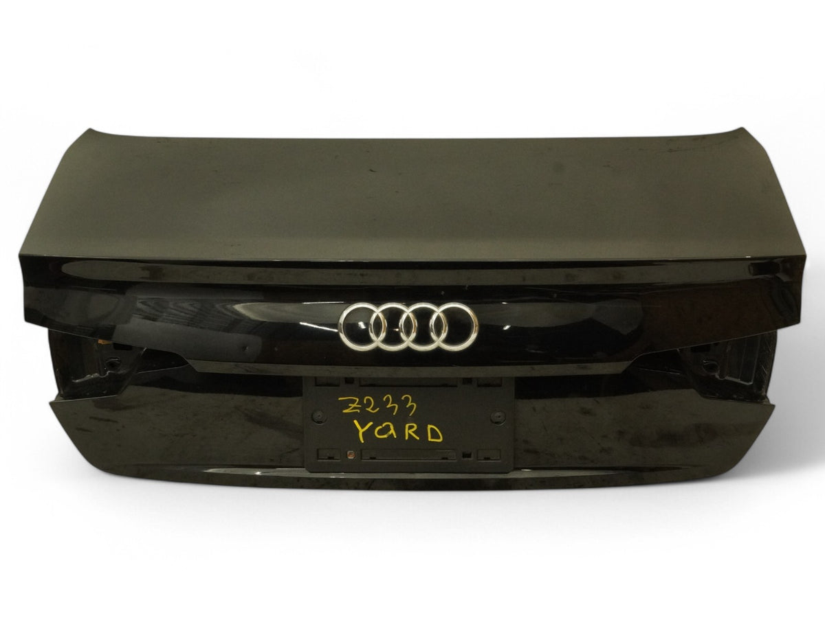 17-19 Audi A4 B9 Trunk Tailgate Integrated Spoiler w/ Camera Rearview 8W5827025F