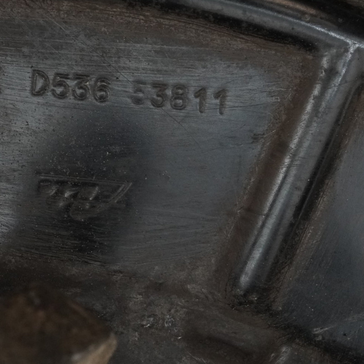 2014-2017 Maserati Quattroporte M156 Spindle Knuckle Rear Right Rh 670006805 OEM