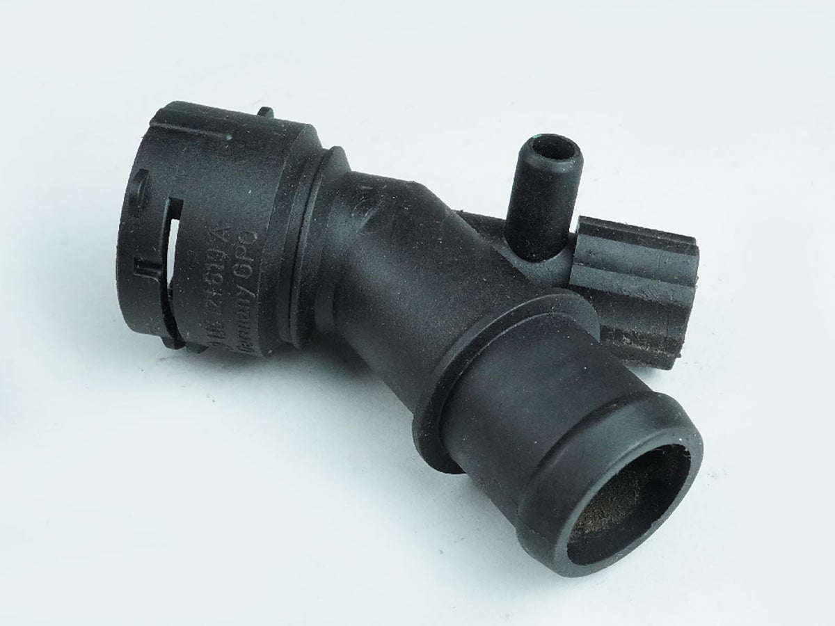 2000 - 2006 Audi TT Convertible 1.8L Mt Coolant Thermostat Housing Flange OEM