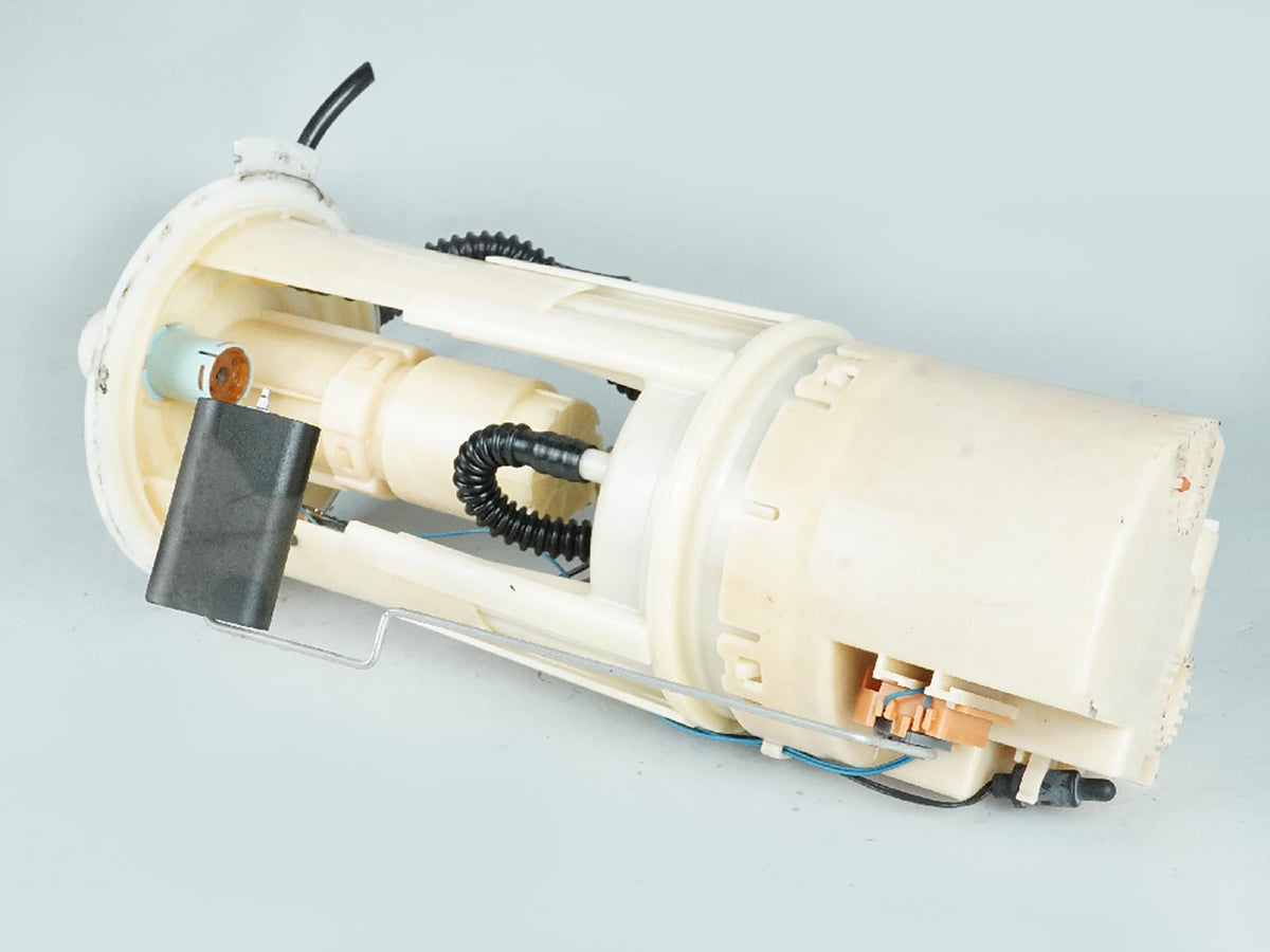 2005 - 2012 Nissan Pathfinder 4.0L 6 Cyl Fuel Pump Petrol Gasoline Assembly OEM