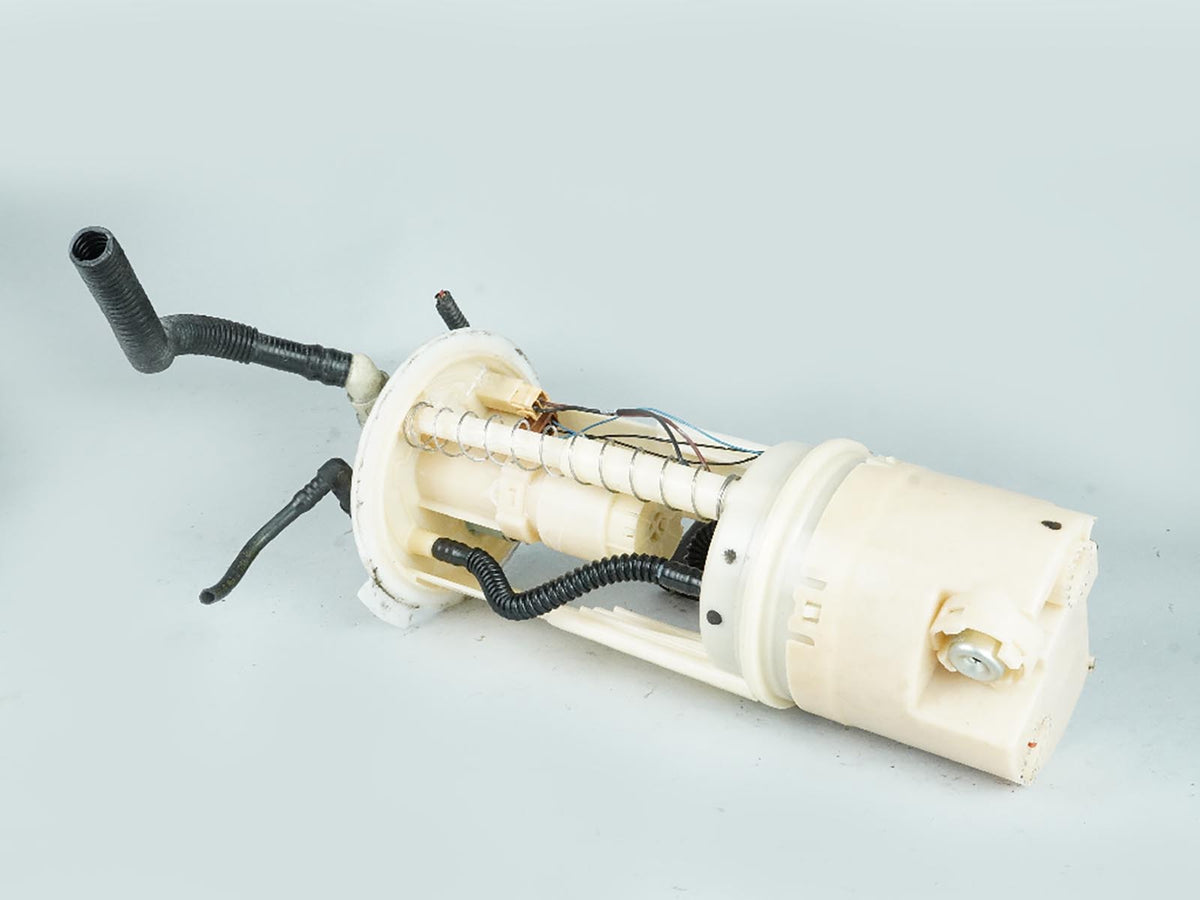 2005 - 2012 Nissan Pathfinder 4.0L 6 Cyl Fuel Pump Petrol Gasoline Assembly OEM