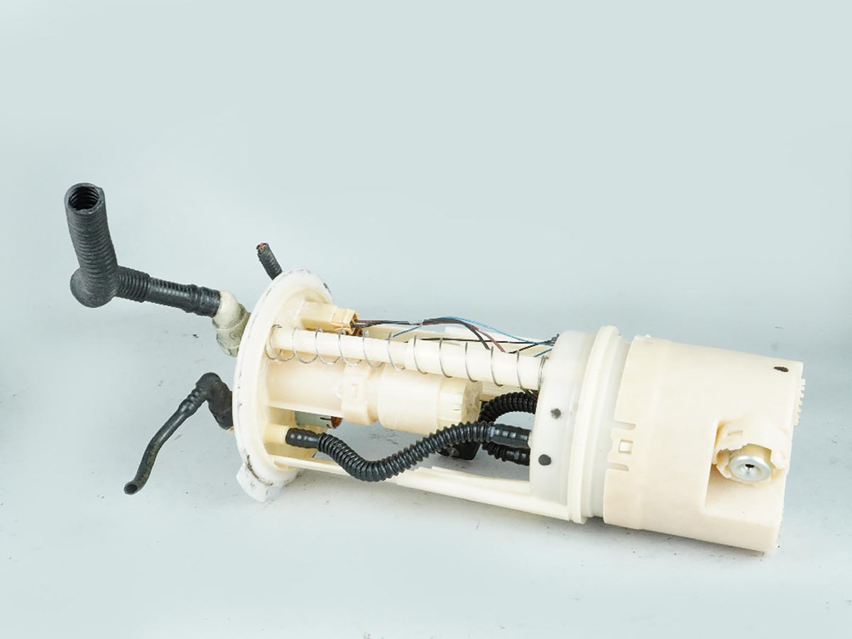 2005 - 2012 Nissan Pathfinder 4.0L 6 Cyl Fuel Pump Petrol Gasoline Assembly OEM