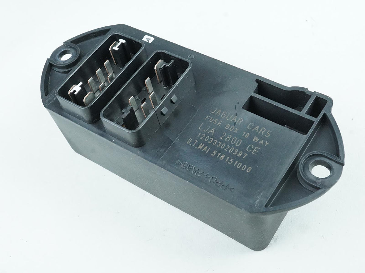 1997 Jaguar XK8 X100 4.0L Fuse Relay Box Engine Compartment Junction Block Front