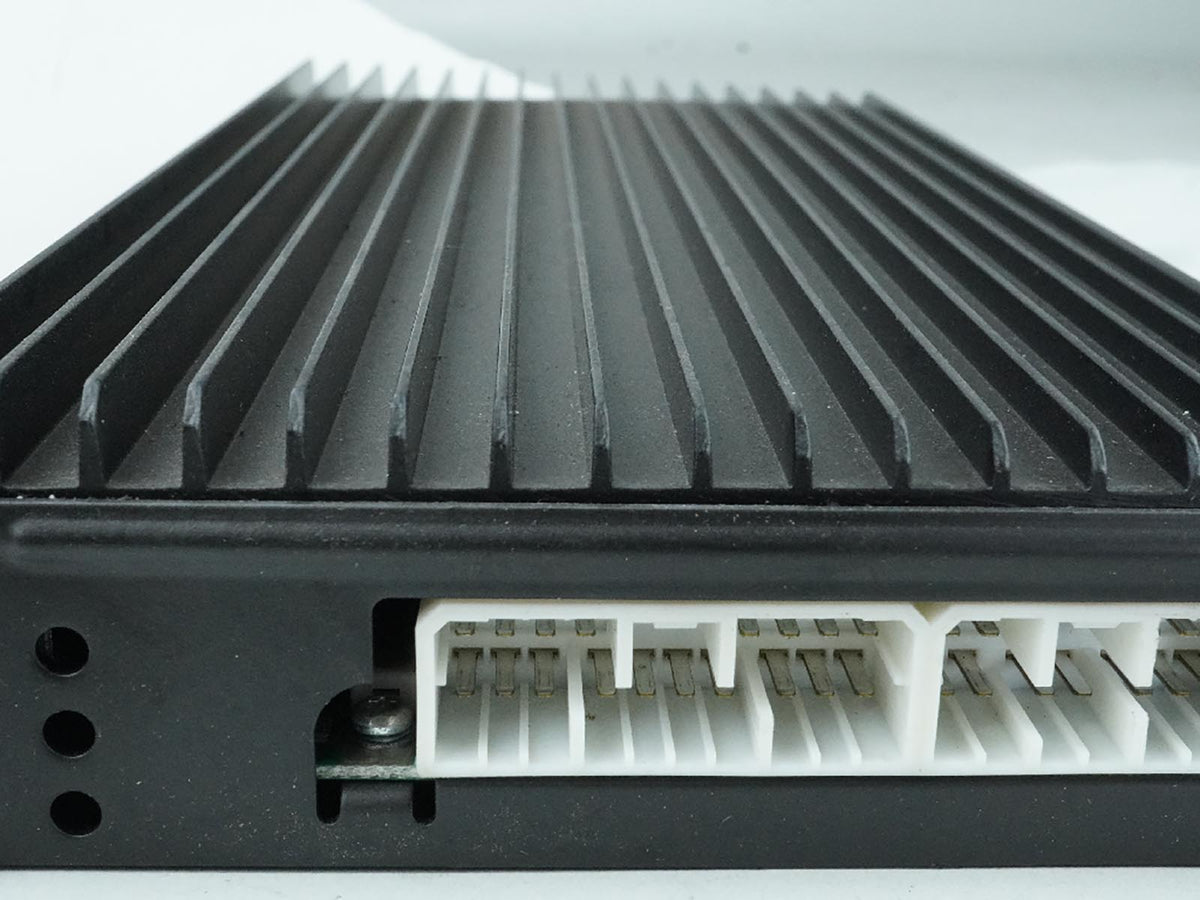 1997 Jaguar XK8 Convertible Amplifier Amp Sound Audio Radio Equipment Unit OEM