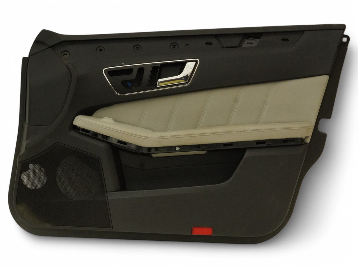 10-13 Mercedes E350 E400 E550 E63 W212 Door Panel Interior W Handle Front Right