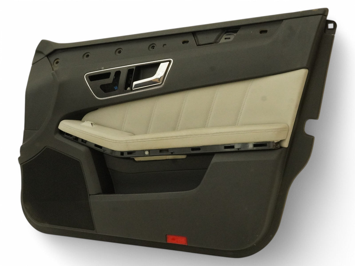 10-13 Mercedes E350 E400 E550 E63 W212 Door Panel Interior W Handle Front Right