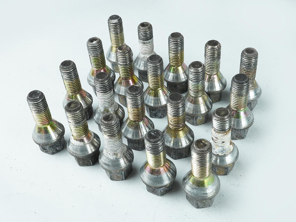 1997 - 2000 Bmw 5 Series E39 Nug Luts Bolts Standard Wheel Set Of 20 OEM