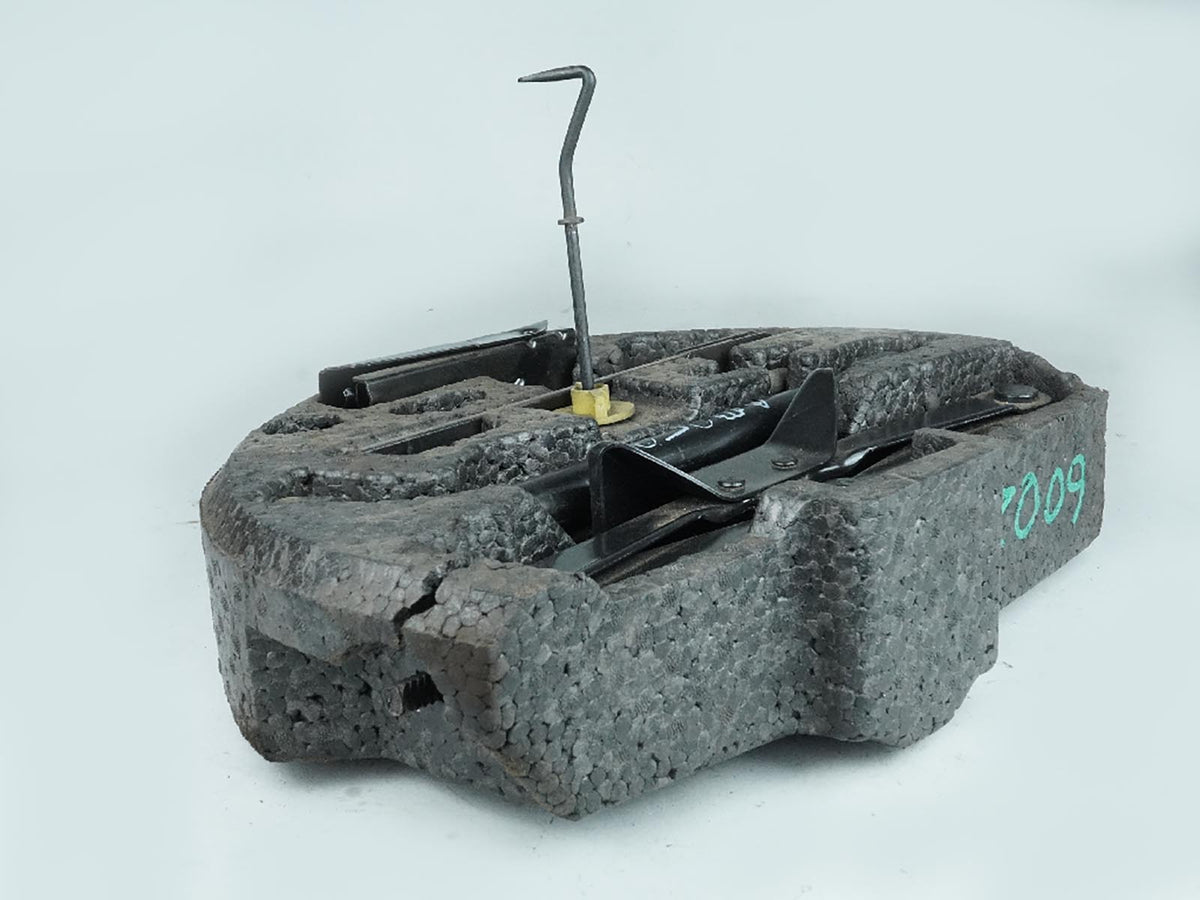 97-02 Jaguar Xk8 X100 4.0 Jack Scissor Spare Tire Tools W Foam Holder Trunk Rear