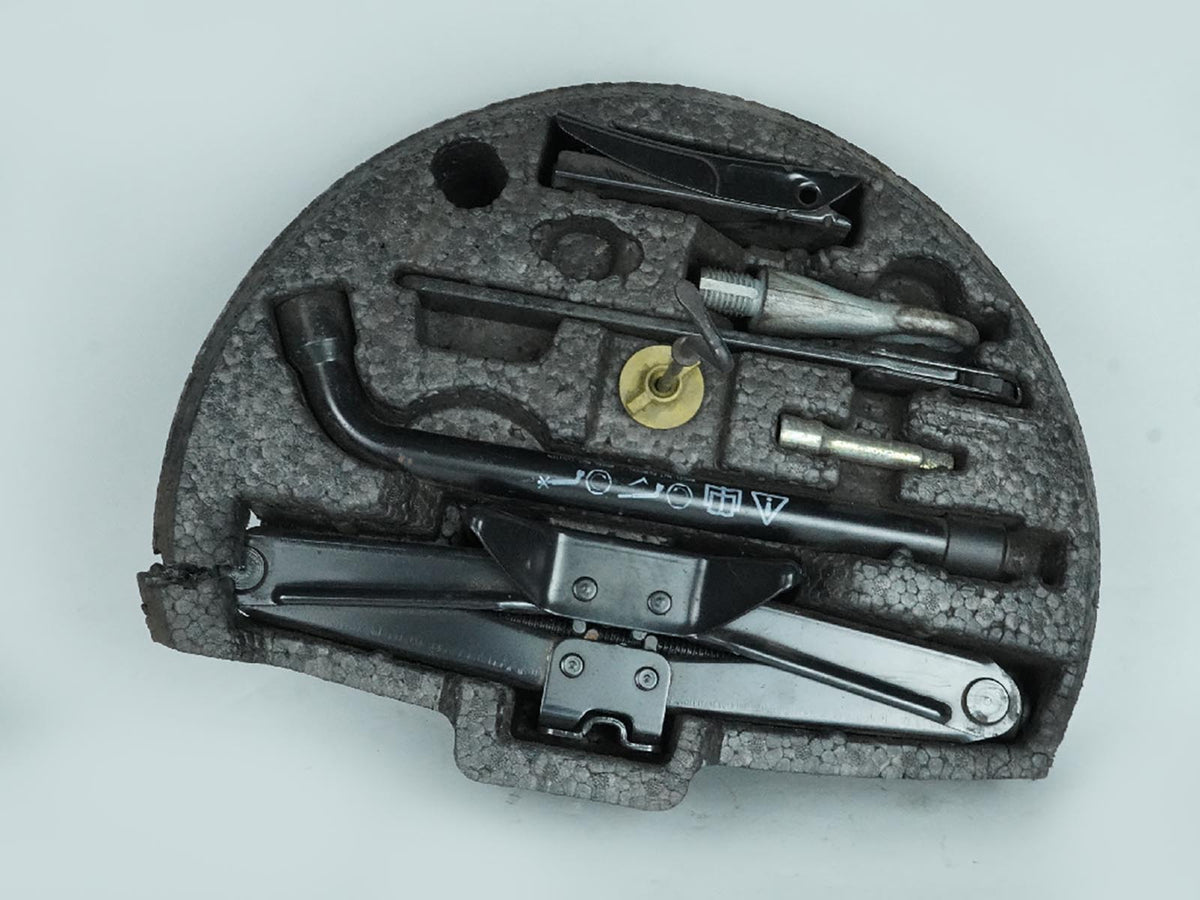 97-02 Jaguar Xk8 X100 4.0 Jack Scissor Spare Tire Tools W Foam Holder Trunk Rear