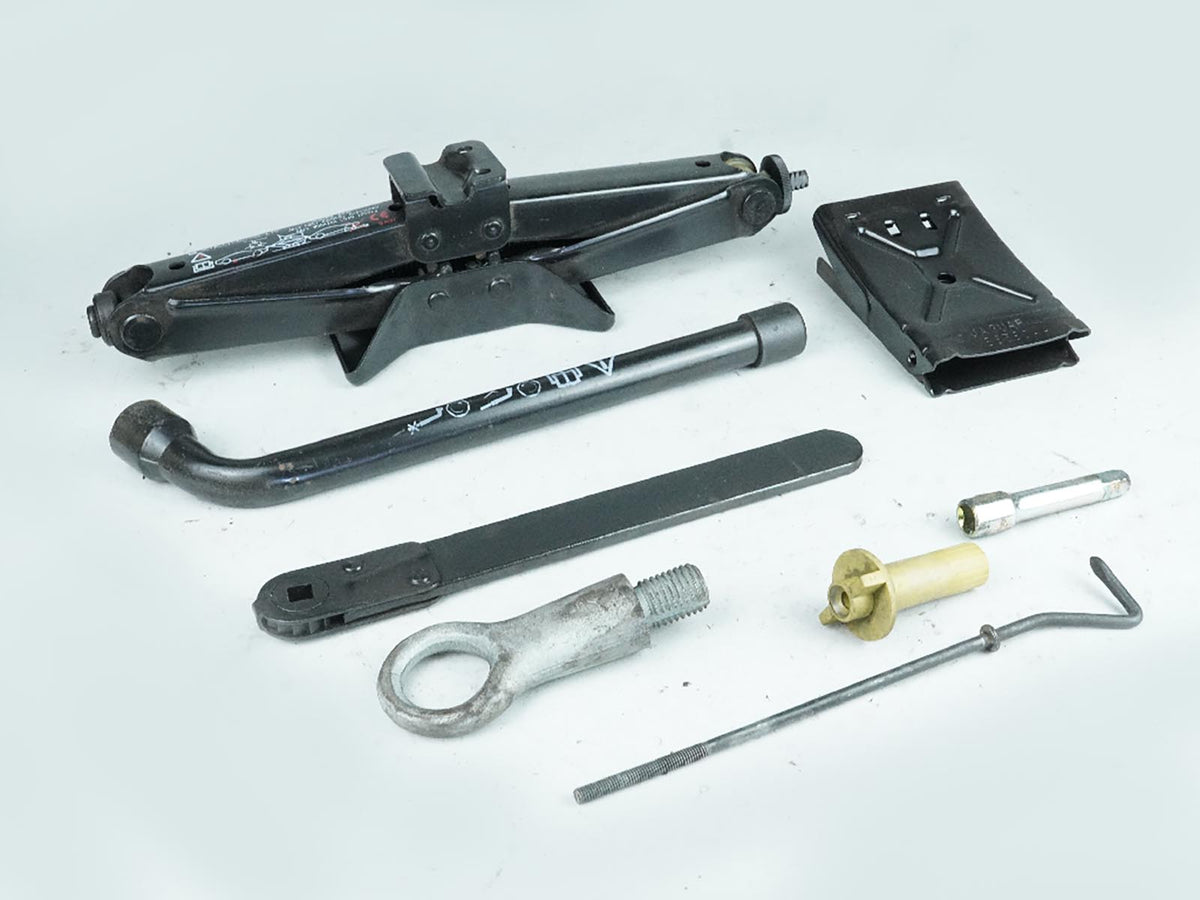 97-02 Jaguar Xk8 X100 4.0 Jack Scissor Spare Tire Tools W Foam Holder Trunk Rear