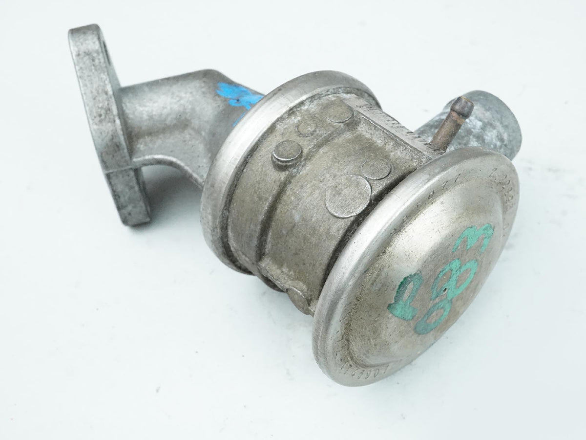 1997 - 1998 Bmw 5 Series E39 Egr Air Injection Secondary Valve 11721745907 OEM