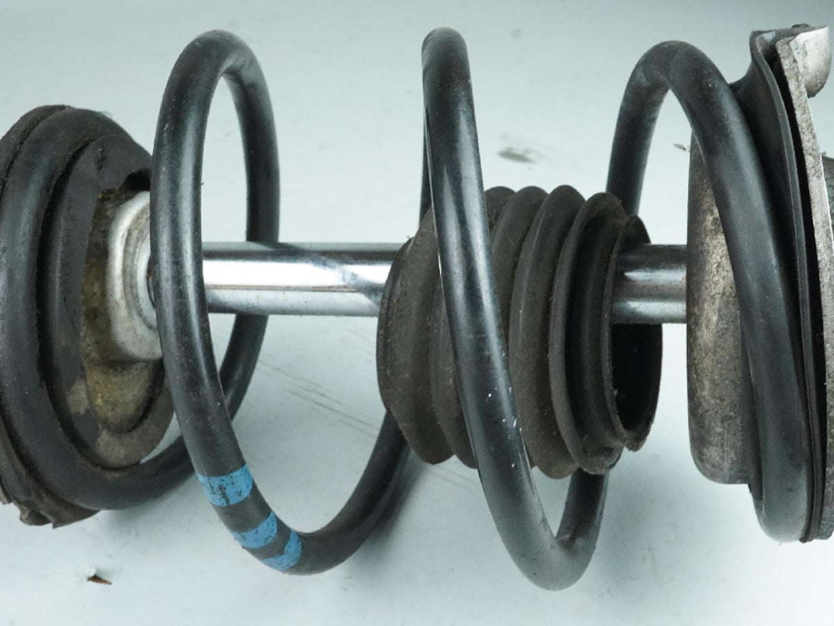1997 - 2003 Bmw 5 Series E39 Strut Shock Absorber Coil Spring Right Front OEM