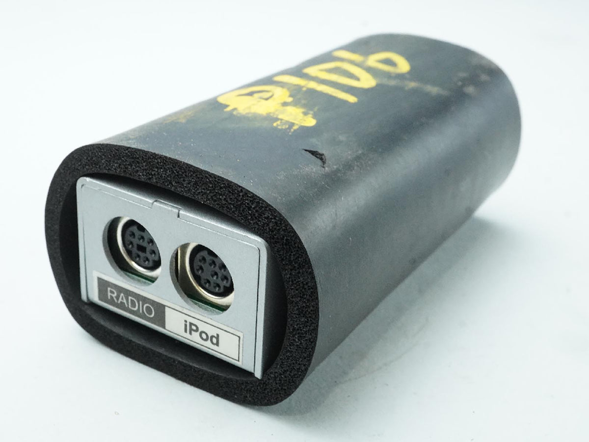 2004 - 2006 Bmw X3 E83 Radio Ipod Socket Module Power Port OEM
