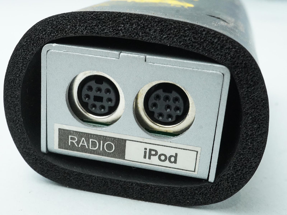 2004 - 2006 Bmw X3 E83 Radio Ipod Socket Module Power Port OEM