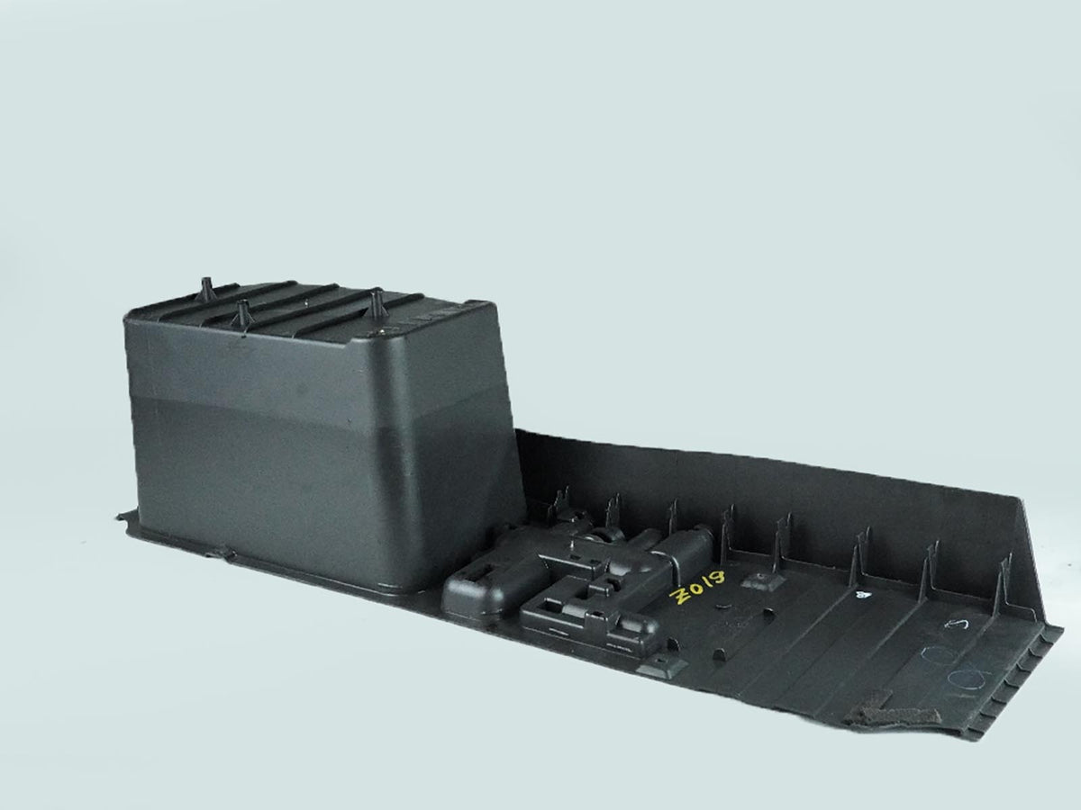 2007 - 2013 Bmw X5 E70 4.4 Trunk BaTTery Storage Tray Tool Box Housing Cover OEM
