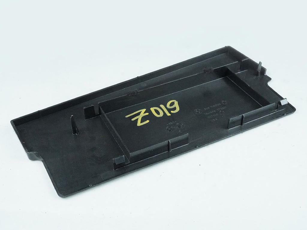  2007 - 2013 BMW X5 E70 TRIM BEZEL COVER PANEL GLOVE COMPARTMENT BOX 51167161768, price