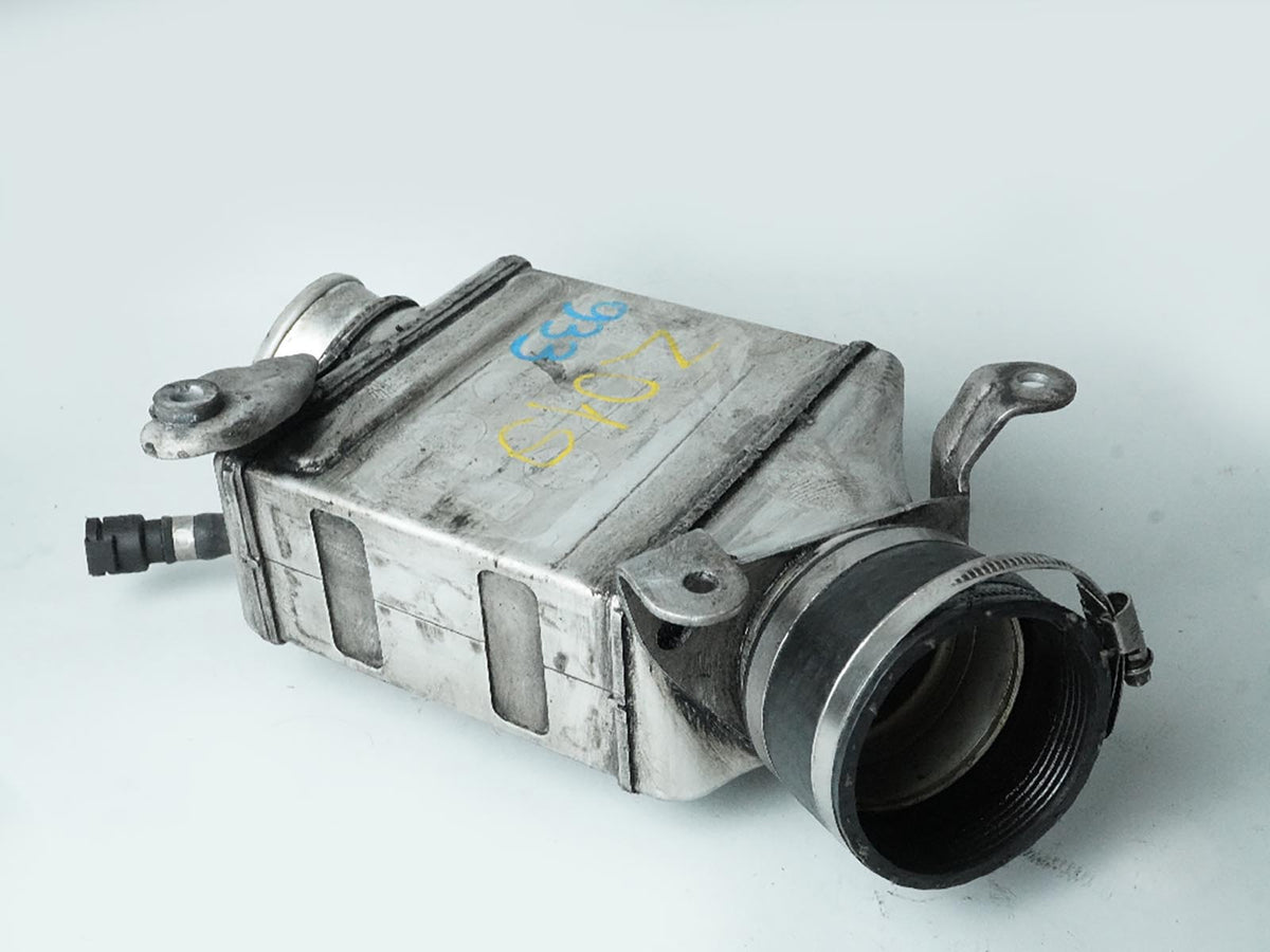 2011 - 2016 Bmw X5 X6 E70 E71 4.4L Twin Turbo Intercooler Engine Motor Right OEM