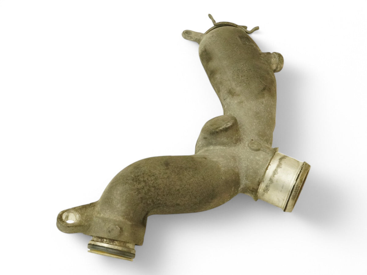 2010-2012 Land Range Rover L322 Superchargerd Thermostat Housing Outlet Pipe
