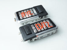 Load image into Gallery viewer, 2000 - 2006 BMW X5 E53  DOME LAMP LIGHT READING REAR SET OF 2 6948173 OEM, used