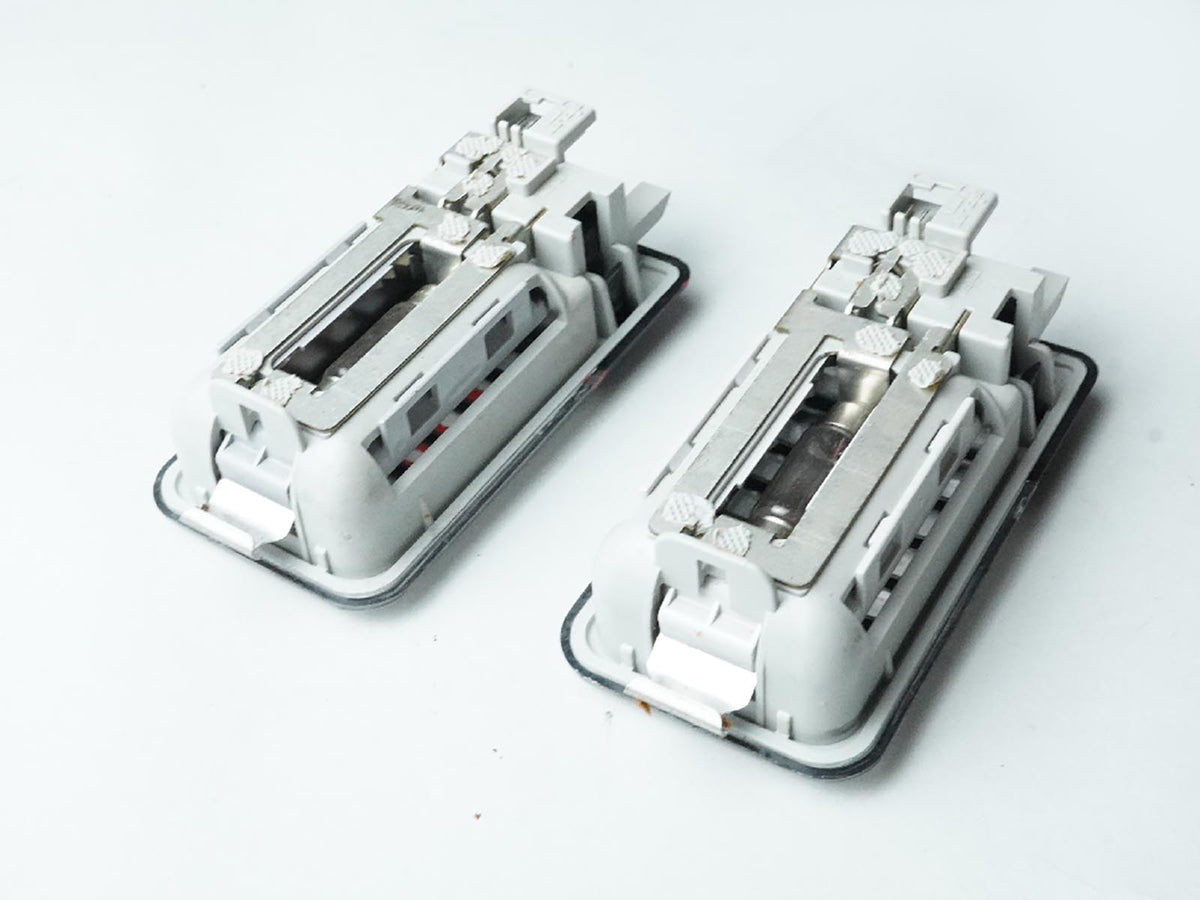 2000 - 2006 Bmw X5 E53  Dome Lamp Light Reading Rear Set Of 2 6948173 OEM