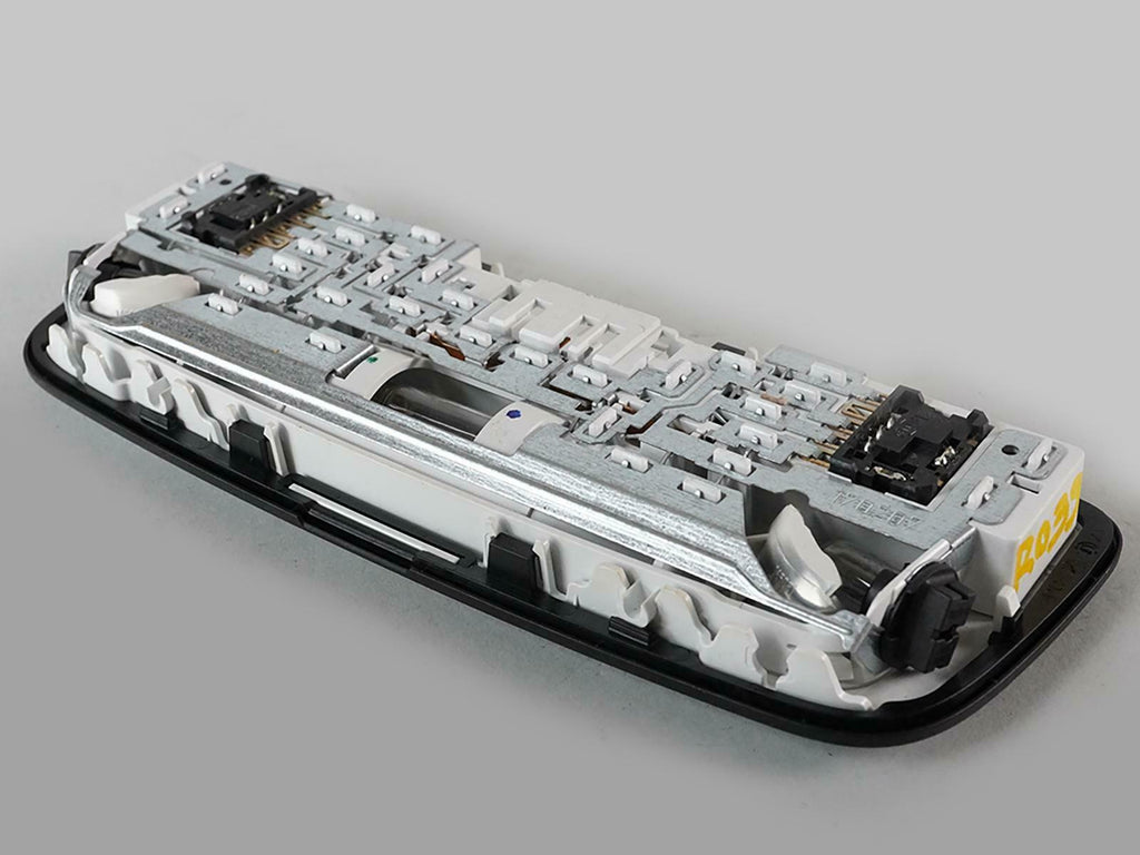  2010 - 2016 Mercedes Benz E Class W212 Overhead Dome Lamp Rear Upper A2128205001, in stock