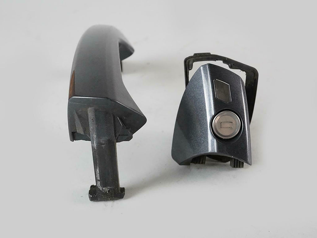  2008 - 2011 Mercedes Benz C Class W204 Door Handle Exterior Driver Front Left, in stock