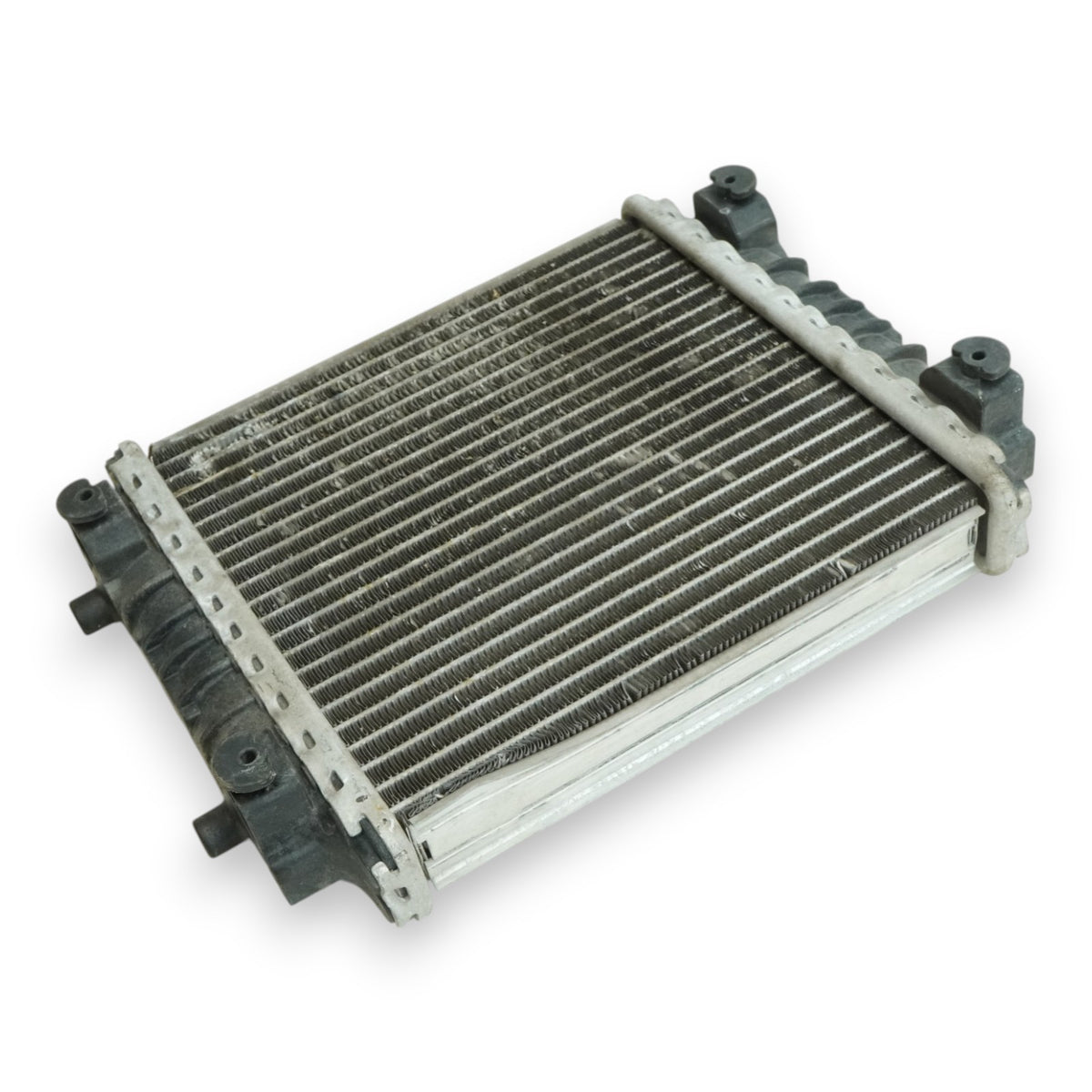 13-18 Audi S7 4G 4.0L Radiator Auxiliary Coolant Cooling Engine 4G0121212 OEM