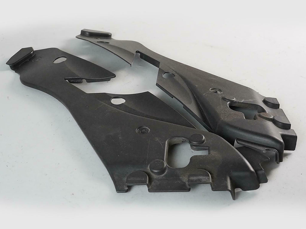  2008 - 2014 Mercedes C Class 204 Headlight Lamp Protective Upper Cover Lh Rh OEM, in stock
