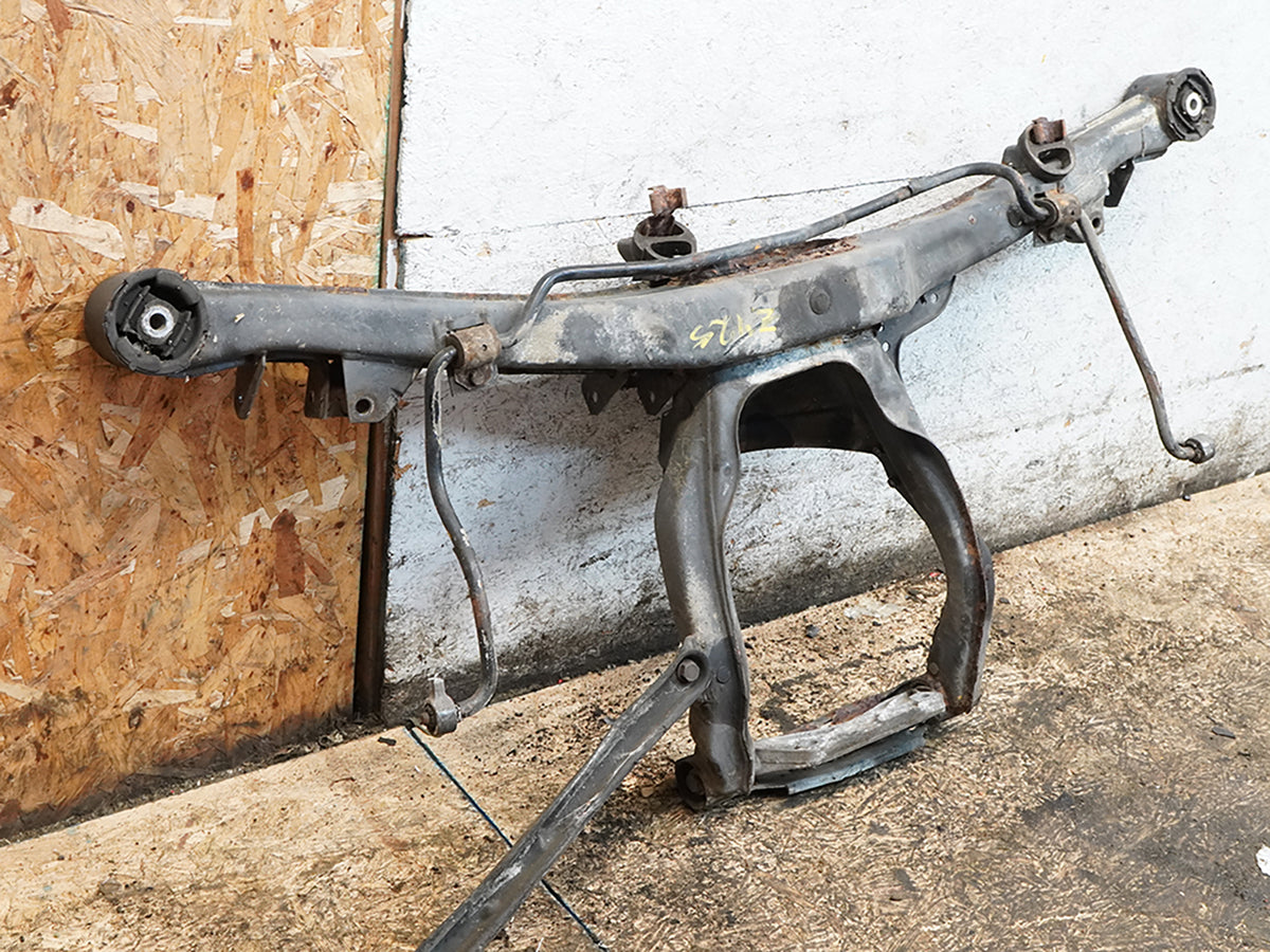 89-95 BMW 525 530 535 540 E34 Subframe Crossmember Cradle Rear 33311090566 OEM
