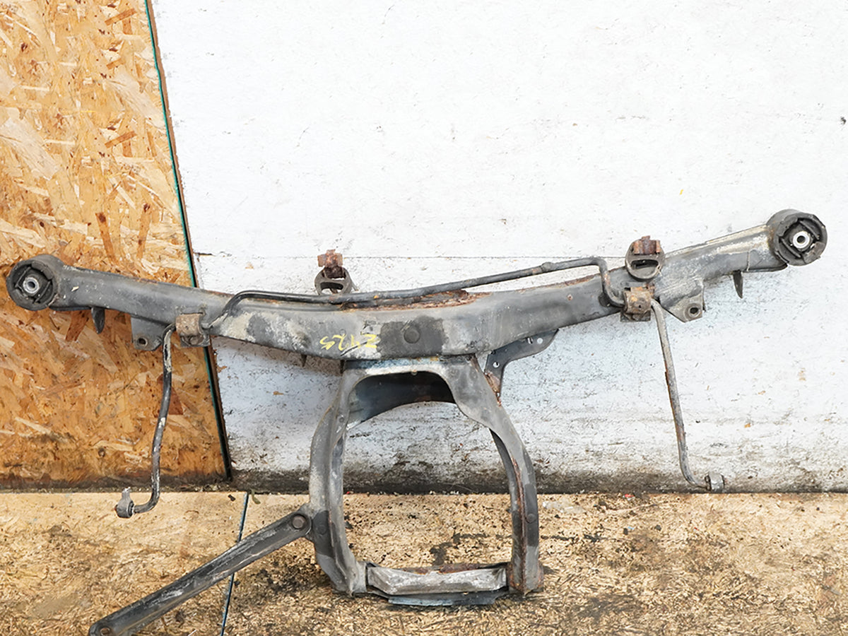 89-95 BMW 525 530 535 540 E34 Subframe Crossmember Cradle Rear 33311090566 OEM