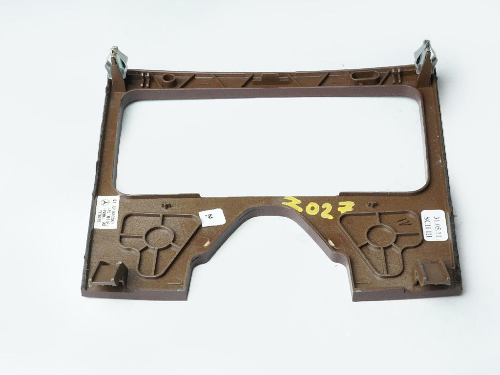  2010 - 2013 Mercedes Benz E Class W212 Trim Bezel Cover Console Center Front OEM, used