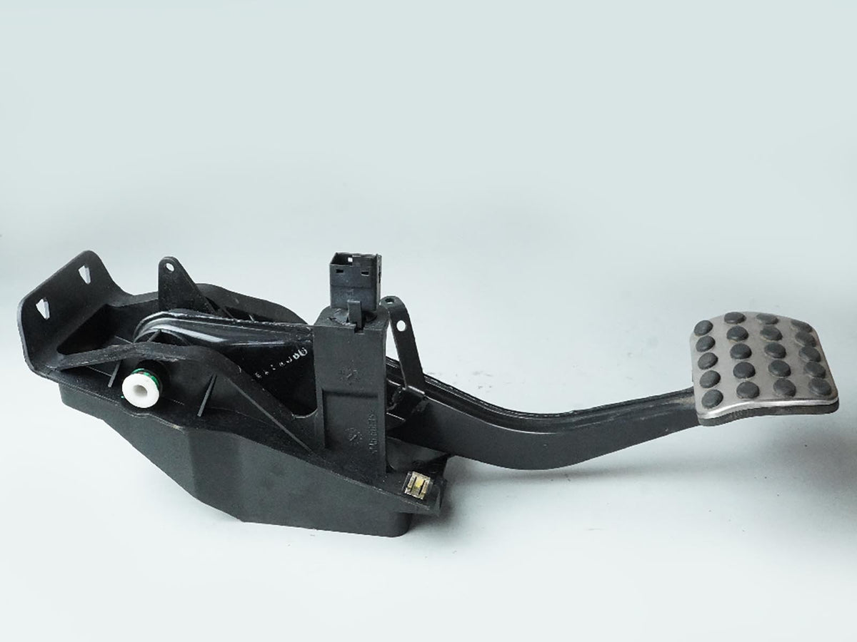 2003 - 2008 Mercedes Benz Sl Class R230 Sl500 Amg Parking Brake Pedal Stop OEM