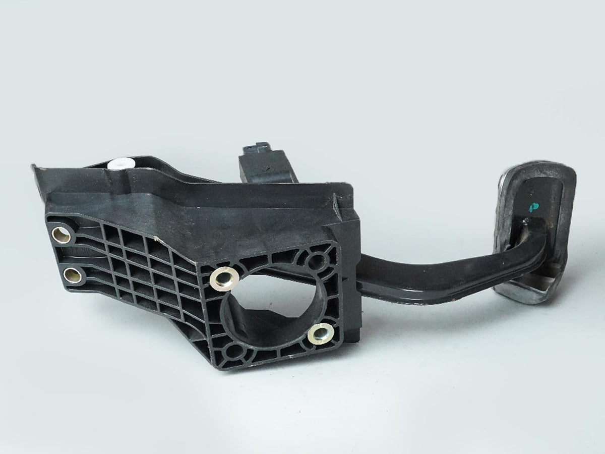 2003 - 2008 Mercedes Benz Sl Class R230 Sl500 Amg Parking Brake Pedal Stop OEM