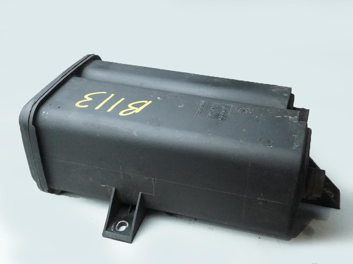2004 - 2006 Bmw X5 E53 4.4L 4.8L Fuel Vapor Evaporator Charcoal Canister Unit