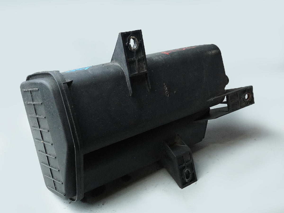 2004 - 2006 Bmw X5 E53 4.4L 4.8L Fuel Vapor Evaporator Charcoal Canister OEM