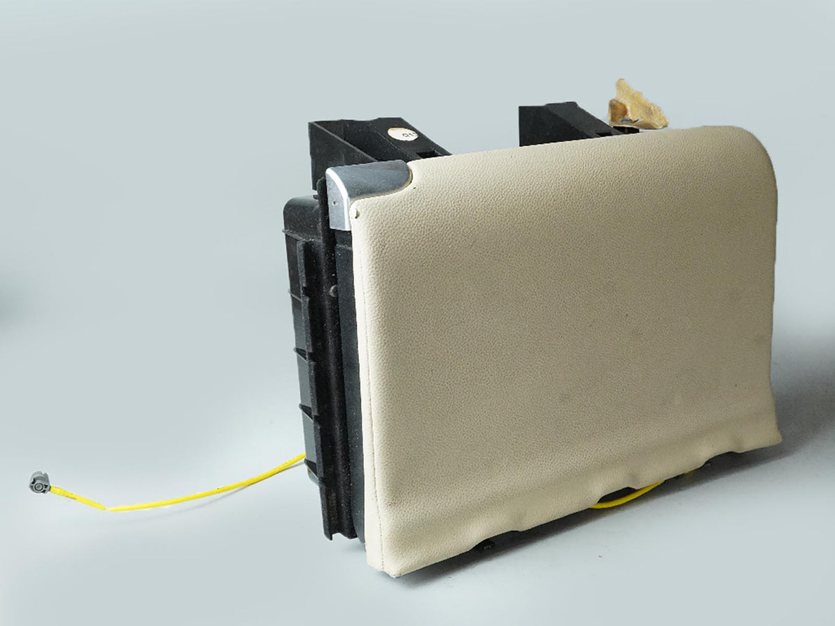 2003 - 2008 Mercedes Benz Sl Class R230 Sl500 Storage Compartment Rear Right