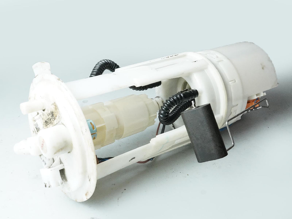 05-15 Nissan Xterra Pathfinder Fuel Pump Tank Gas Mounted Rear 953-3074 OEM