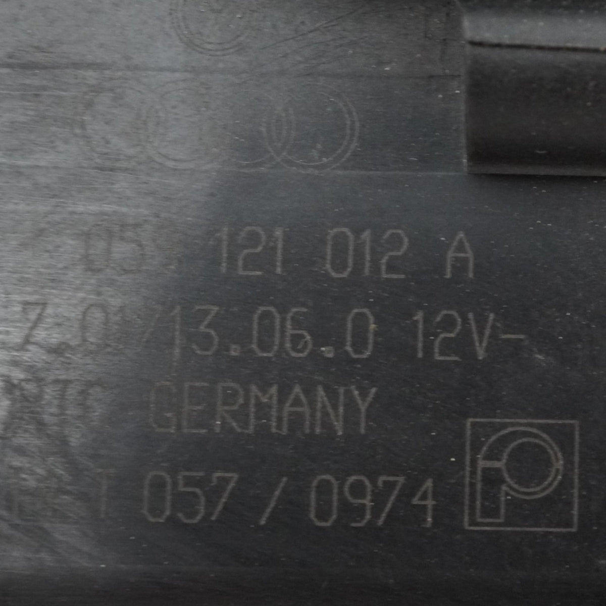 14-16 Audi A8 A8L D4 3.0L Diesel Coolant Water Auxiliary Pump 059121012A OEM