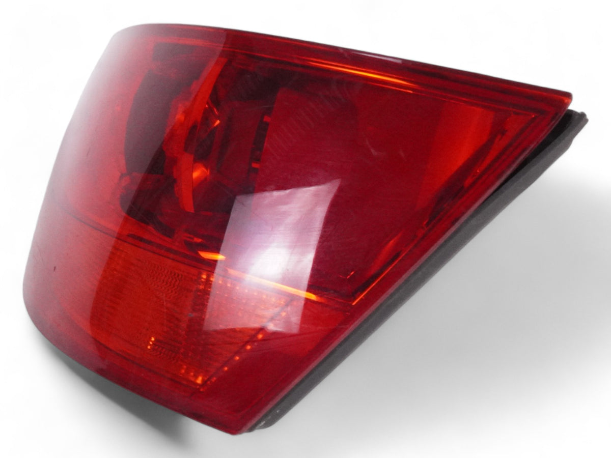 2007-2009 Audi Q7 4L Taillight Brake Stop Lamp Gate Mounted Rear Right Side OEM