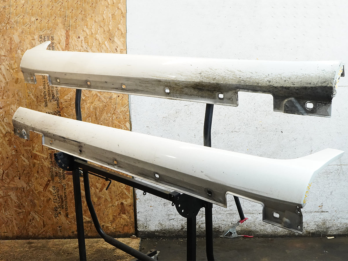 12-18 Mercedes CLS550 C218 Skirt Rocker Panel Set White 799 A2186900240 OEM