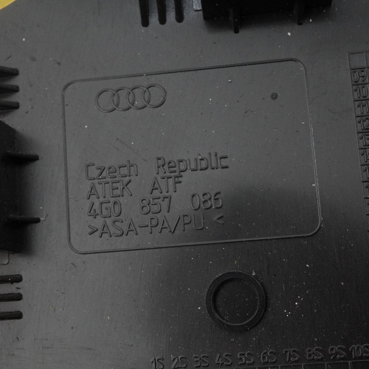 12-18 Audi A6 S6 C7 Dashboard Cap Cover End Trim Panel Left Right 4G0857086 OEM