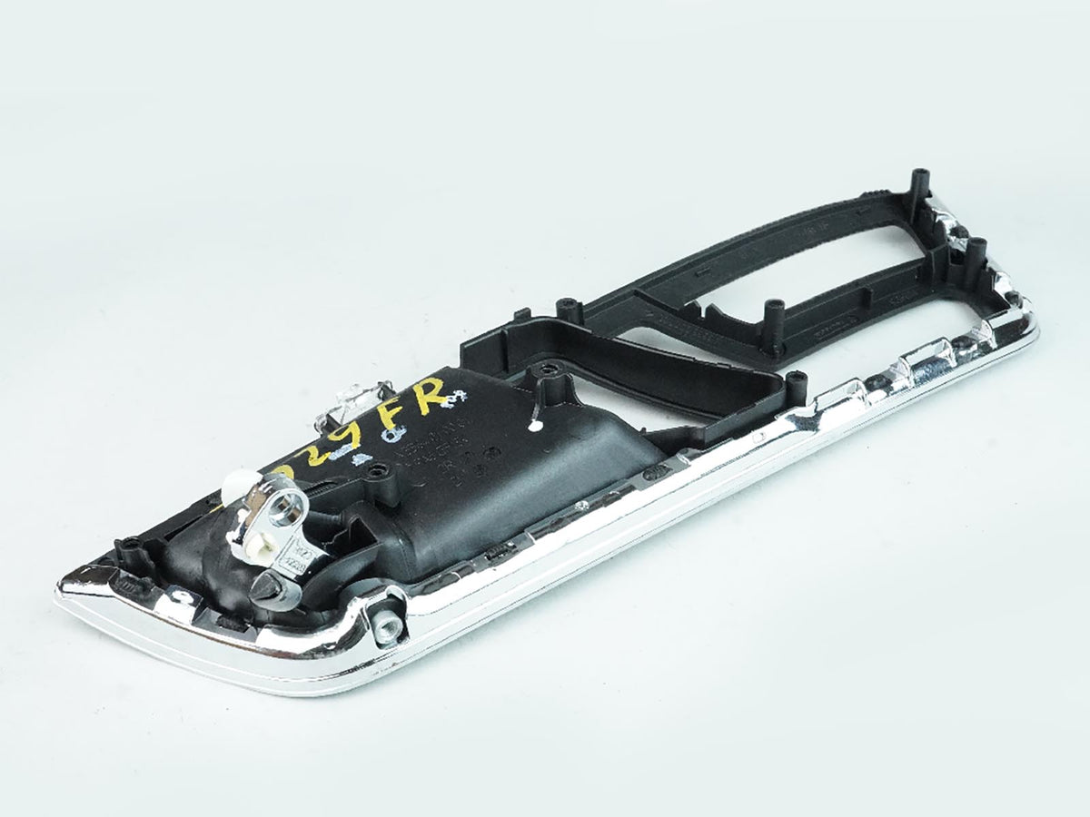 2007 - 2009 Mercedes Benz S Class W221 Door Handle W Trim Bezel Cover Front Rh