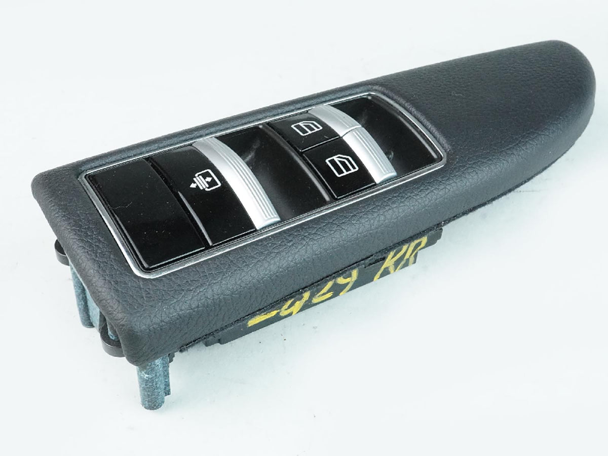 2009-2013 Mercedes S-Class W221 Power Window Sunshade Switch Rear Right OEM
