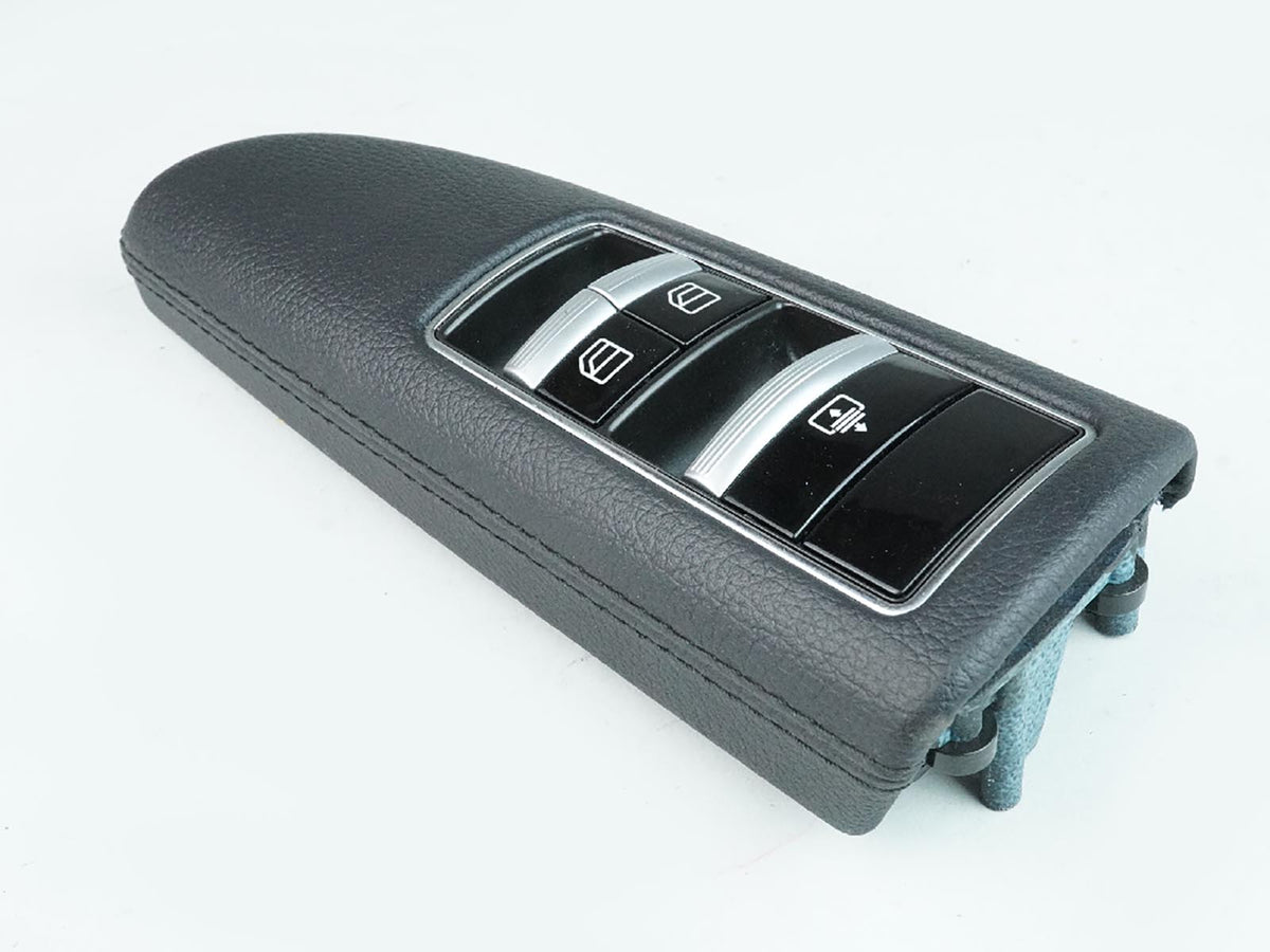 2009-2013 Mercedes S-Class W221 Power Window Sunshade Switch Rear Right OEM